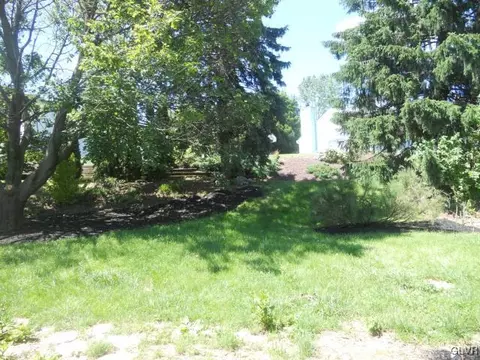 509 Easter Ter, Bath, PA 18014 photo 15