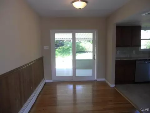 509 Easter Ter, Bath, PA 18014 photo 5