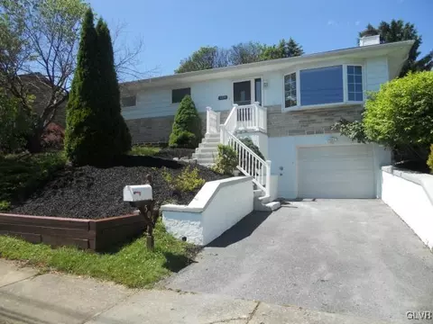 509 Easter Ter, Bath, PA 18014 photo 1
