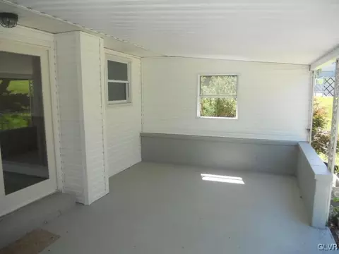 509 Easter Ter, Bath, PA 18014 photo 17