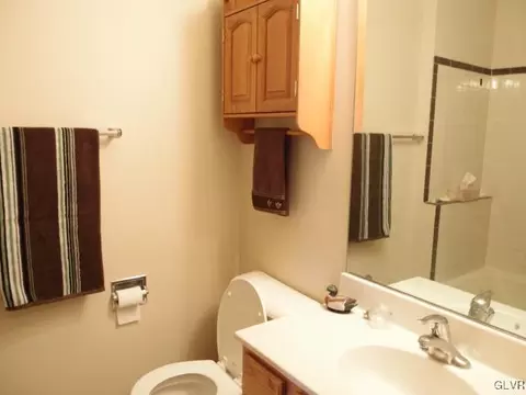 1427 Robert St, Fullerton, PA 18052 photo 12