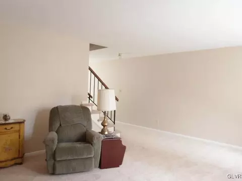 1427 Robert St, Fullerton, PA 18052 photo 4