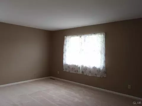 1427 Robert St, Fullerton, PA 18052 photo 14