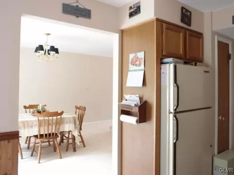 1427 Robert St, Fullerton, PA 18052 photo 10