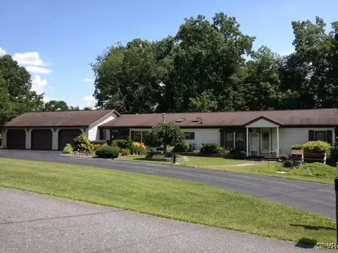 3123 E Walker Rd, Bath, PA 18014 photo 1
