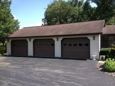 3123 E Walker Rd, Bath, PA 18014 photo 5