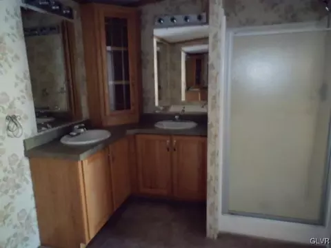 264 Magnolia Ct, Bath, PA 18014 photo 7