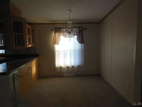 264 Magnolia Ct, Bath, PA 18014 photo 4