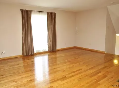 2147 Pinehurst Rd, Bethlehem, PA 18018 photo 6