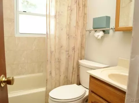 2147 Pinehurst Rd, Bethlehem, PA 18018 photo 10