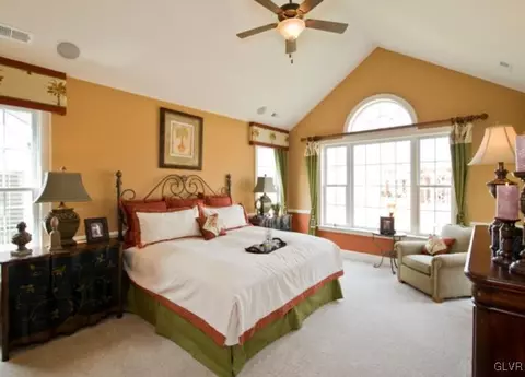 1003 Resolution Dr, Bethlehem, PA 18017 photo 12