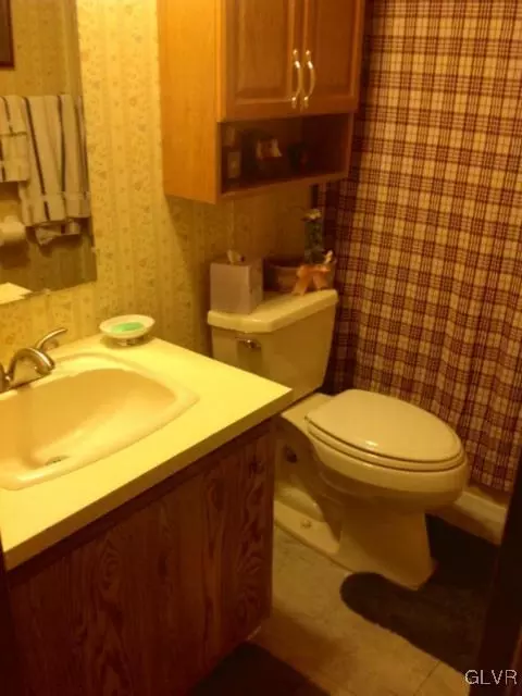 274 Silverwind Ct, Bath, PA 18014 photo 13