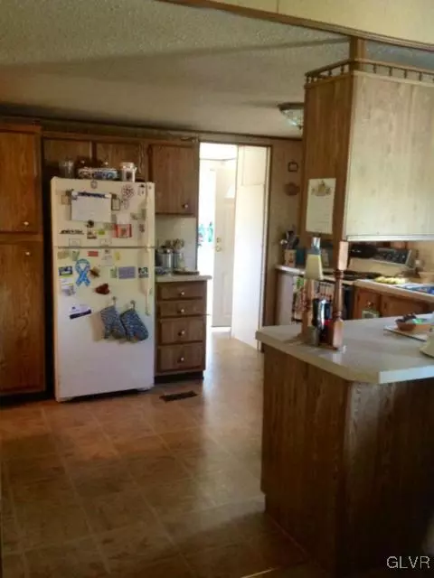 274 Silverwind Ct, Bath, PA 18014 photo 8