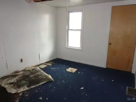 913 E 4th St, Bethlehem, PA 18015 photo 4