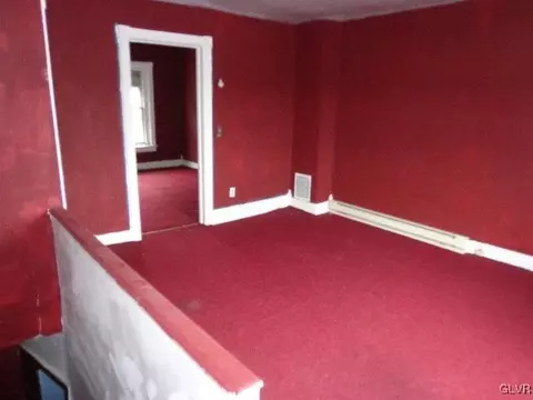 913 E 4th St, Bethlehem, PA 18015 photo 6
