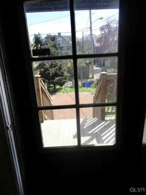 222 E Wall St, Bethlehem, PA 18018 photo 2