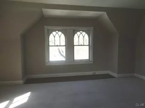 222 E Wall St, Bethlehem, PA 18018 photo 13