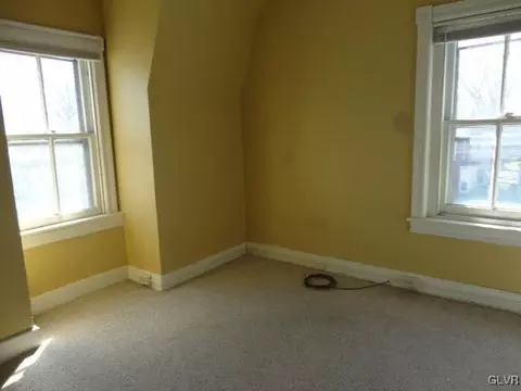 222 E Wall St, Bethlehem, PA 18018 photo 12