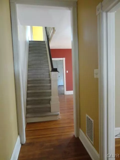 222 E Wall St, Bethlehem, PA 18018 photo 9