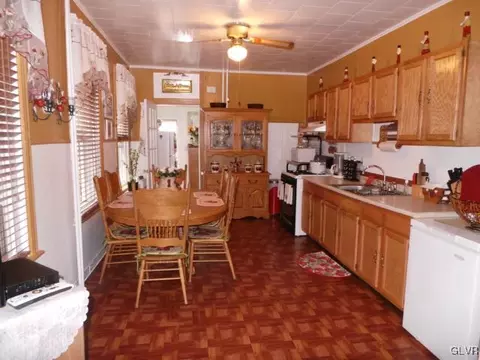 929 E 4th St, Bethlehem, PA 18015 photo 8