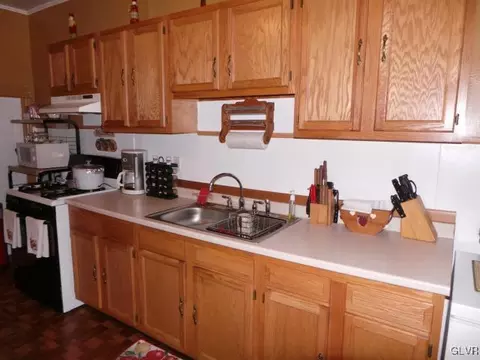 929 E 4th St, Bethlehem, PA 18015 photo 9