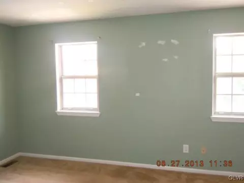 416 Old Forge Dr, Bath, PA 18014 photo 6