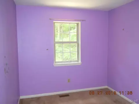 416 Old Forge Dr, Bath, PA 18014 photo 8