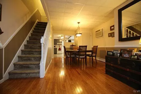 442 Maple St, Bethlehem, PA 18018 photo 6