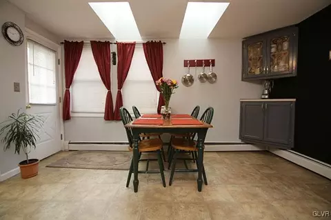 442 Maple St, Bethlehem, PA 18018 photo 10