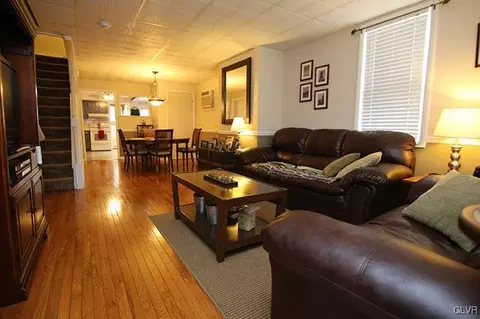 442 Maple St, Bethlehem, PA 18018 photo 5