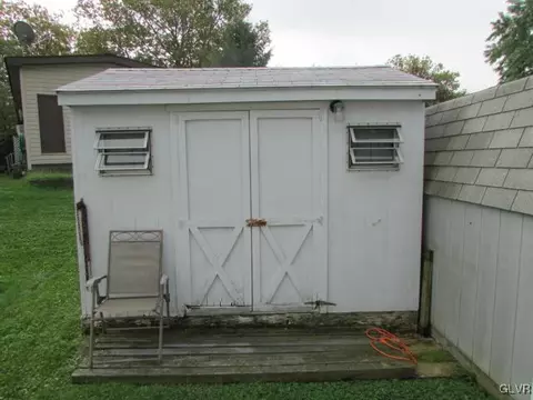 7 Longridge Ct, Bath, PA 18014 photo 18