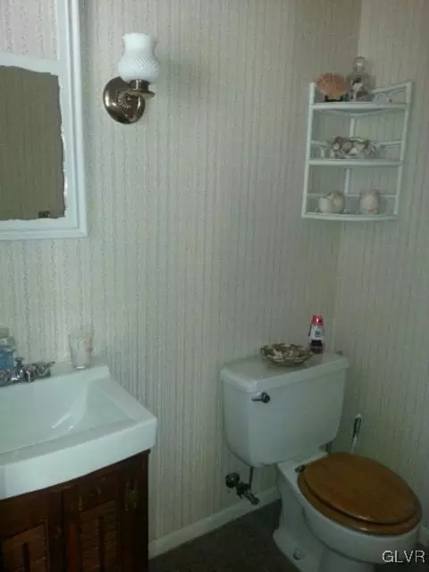  918 Turner St, Emmaus, PA 18049 photo 12