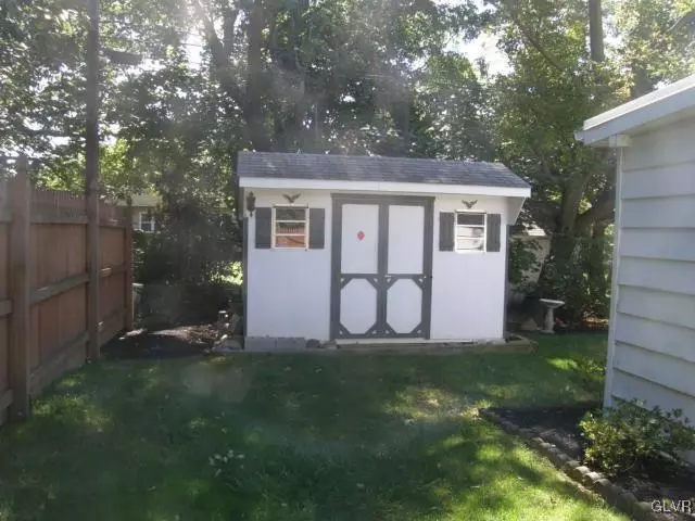  918 Turner St, Emmaus, PA 18049 photo 23