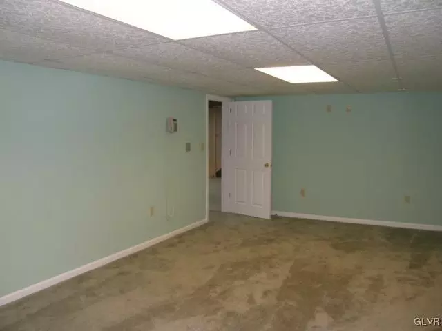  918 Turner St, Emmaus, PA 18049 photo 31