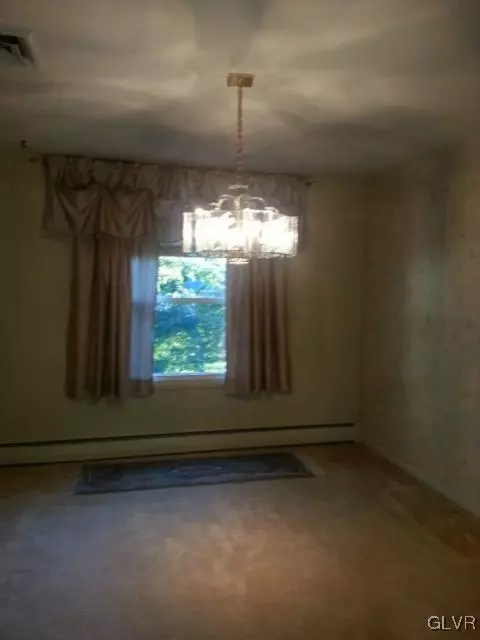  918 Turner St, Emmaus, PA 18049 photo 8