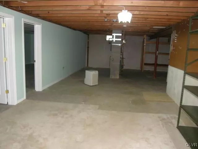  918 Turner St, Emmaus, PA 18049 photo 29