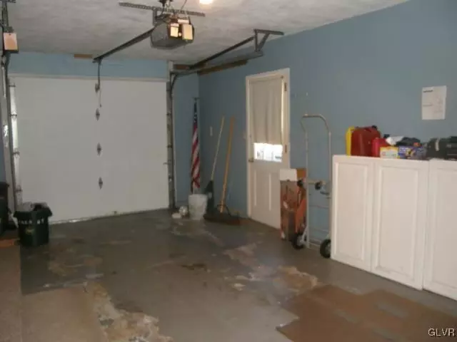 918 Turner St, Emmaus, PA 18049 photo 28
