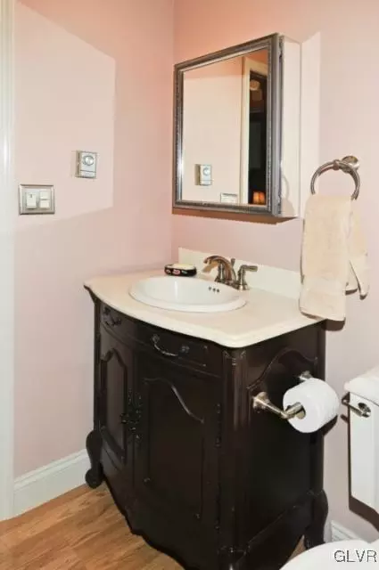 456 Maple Rd, Hellertown, PA 18055 photo 8