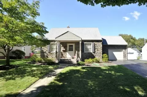 456 Maple Rd, Hellertown, PA 18055 photo 1