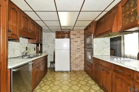 456 Maple Rd, Hellertown, PA 18055 photo 18