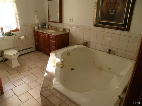 479 Nazareth Dr, Bath, PA 18014 photo 24