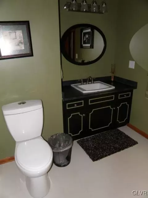 479 Nazareth Dr, Bath, PA 18014 photo 31