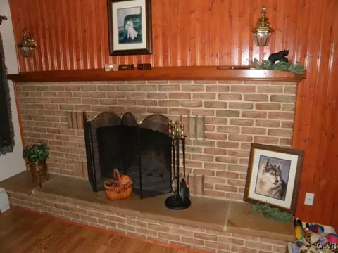 479 Nazareth Dr, Bath, PA 18014 photo 3