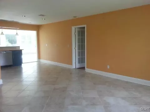 3944 Devonshire Rd, Bethlehem, PA 18020 photo 5