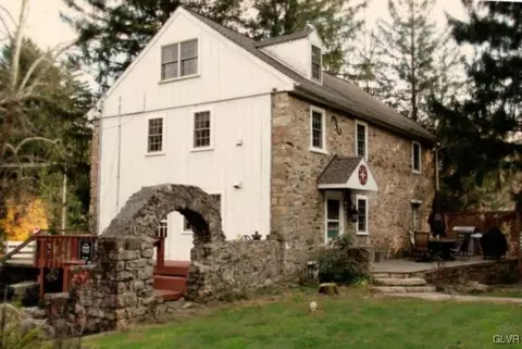7 Anthonys Mill Rd, Barto, PA 19504 photo 1