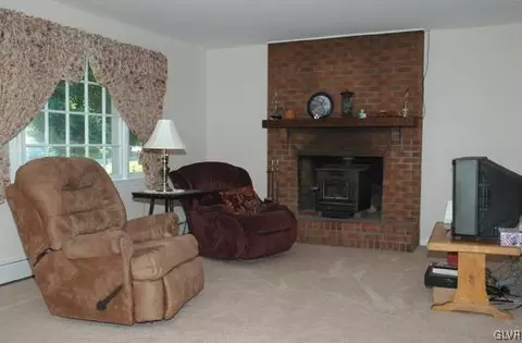 13 Wagon Way, Oley, PA 19547 photo 2