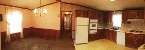 62 Wildbriar Ct S, Bath, PA 18014 photo 4