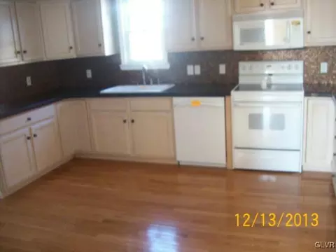 3945 Devonshire Rd, Bethlehem, PA 18020 photo 4