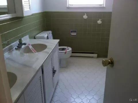 1433 Manor Dr, Bethlehem, PA 18015 photo 13