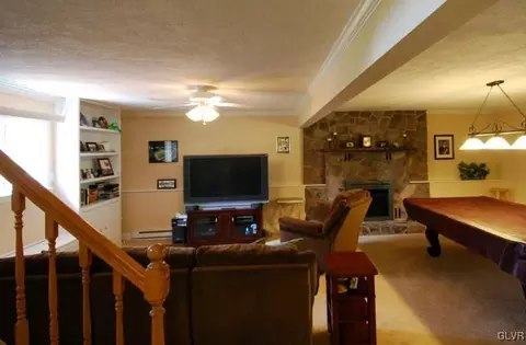 2406 Ivan St, Bethlehem, PA 18020 photo 10